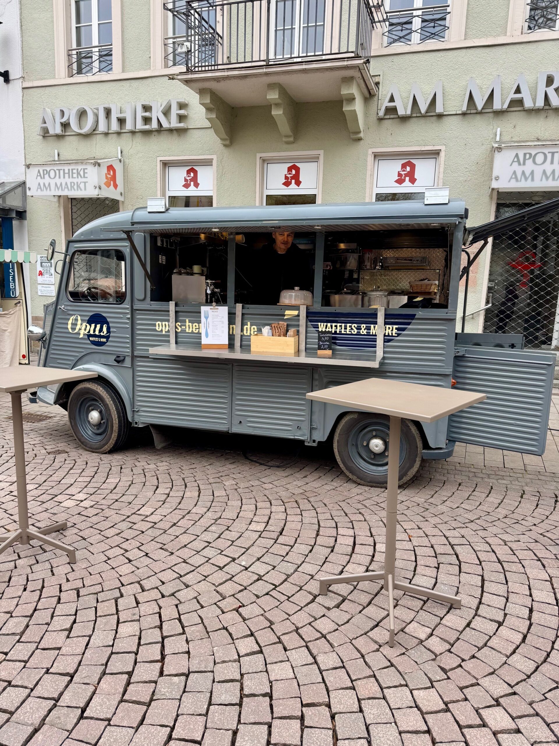 Foodtruck Opus (Fr, Sa)